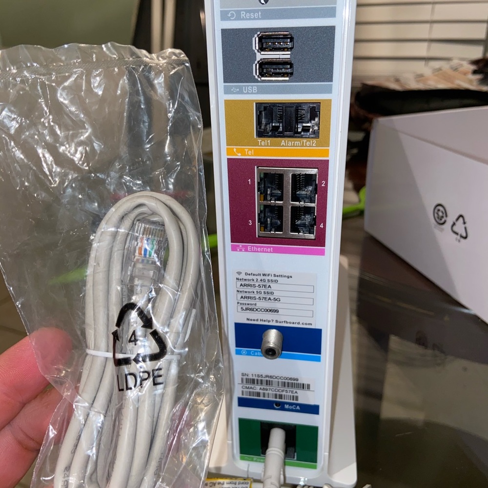 ARRIS.Internet,Wi-Fi & Voice Modem.Model SVG2482AC - Picture 4 of 13